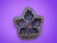 Load image into Gallery viewer, 3D Autumn Leaf